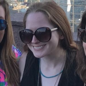 Meet your Posher, Christina